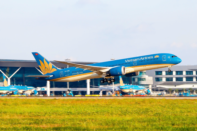 Vietnam Airlines Group tăng tải, cung ứng hơn 1 triệu ghế dịp Giỗ Tổ Hùng Vương và 30/4 – 1/5 - Ảnh 1.