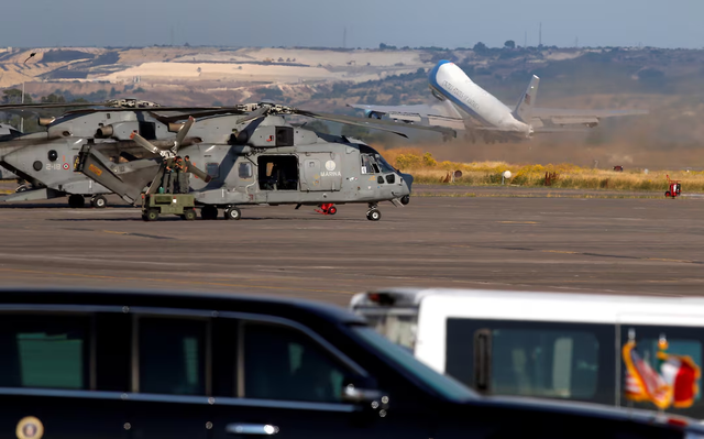 Tây Ban Nha và Italia đóng cửa không phận đối với máy bay Mỹ tấn công Iran - Ảnh 2.