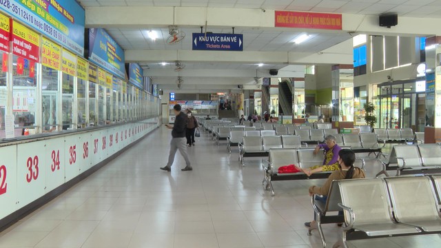 Vận tải hành khách "gồng mình" trước bão giá nhiên liệu - Ảnh 3.