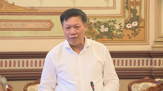 TP. Hồ Chí Minh: Sớm triển khai khám sức khỏe định kì, tiến tới miễn viện phí cho người dân - Ảnh 3.