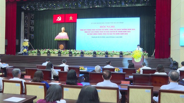 TP. Hồ Chí Minh phát động thi đua yêu nước gắn với mục tiêu tăng trưởng 2 con số - Ảnh 1.