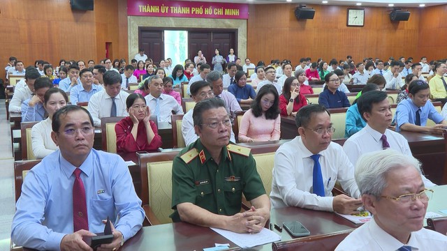 TP. Hồ Chí Minh phát động thi đua yêu nước gắn với mục tiêu tăng trưởng 2 con số - Ảnh 4.