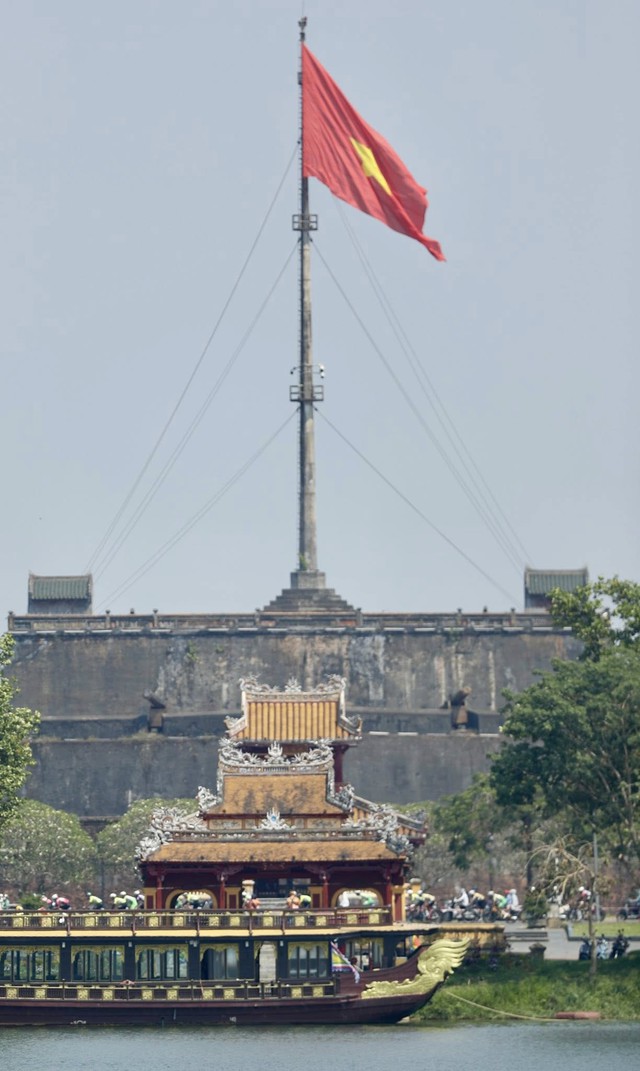 Chặng 9 sôi động Cố đô Huế: Marchuk Dzianis thống trị bảng tổng sắp- Ảnh 1.