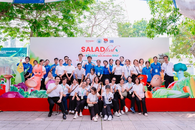 Salad First trở lại Hà Nội, lan tỏa thói quen ăn rau trong sinh viên y khoa - Ảnh 1.