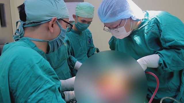 Thời sự trưa HTV ngày 13/4/2026 | Công nghệ gel silicone: Giải pháp mới trong đóng vết thương và liền sẹo - Ảnh 2.