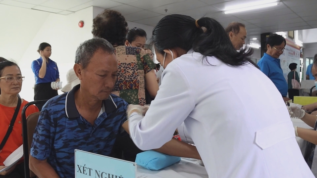 Thời sự trưa HTV ngày 14/4/2026 | Bế mạc Liên hoan Phát thanh toàn quốc năm 2026 - Ảnh 2.