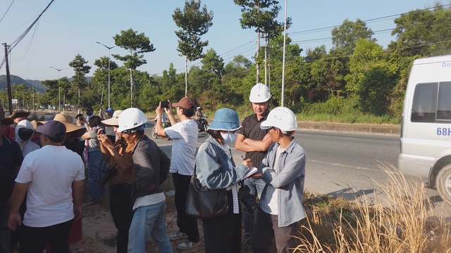 Thời sự trưa HTV ngày 15/4/2026 | Giảm thuế xăng dầu: Tiếp sức cho doanh nghiệp ổn định thị trường- Ảnh 2.