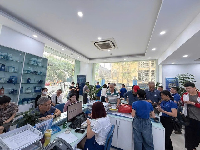 VinaPhone dốc toàn lực hỗ trợ người dân chuẩn hoá thông tin thuê bao di động - Ảnh 6.