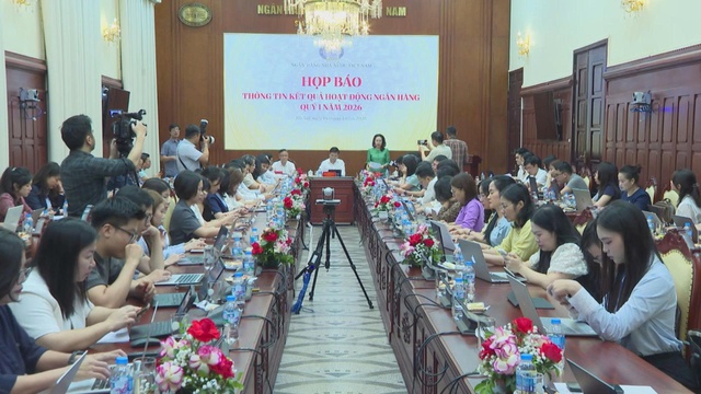 26 ngân hàng thương mại giảm lãi suất tiền gửi, tín dụng tăng 3,18%- Ảnh 1.