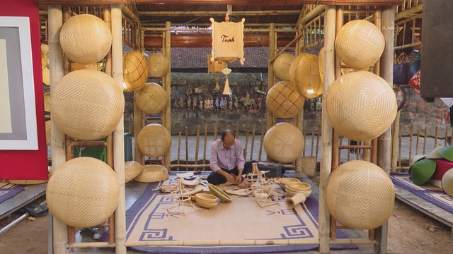 “Vườn Ánh sáng” thắp sáng không gian di sản Văn Miếu - Ảnh 3.