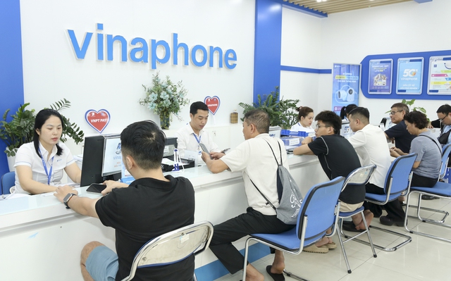 VinaPhone dốc toàn lực hỗ trợ người dân chuẩn hoá thông tin thuê bao di động - Ảnh 4.