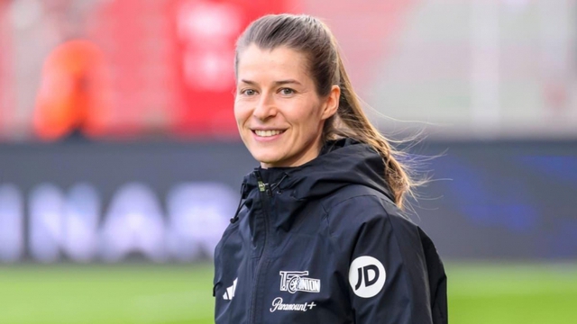 Marie-Louise Eta đi vào lịch sử tại Bundesliga - Ảnh 1.