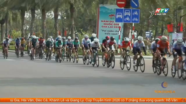 Hồ Xuân Duy "một mình một ngựa" thống trị đường đua phong trào tại  - Ảnh 1.