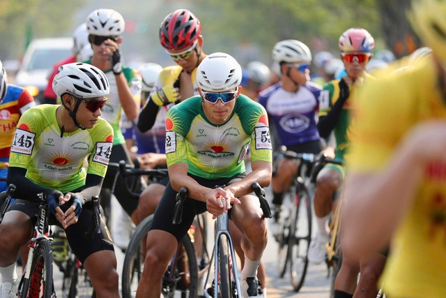 Chặng 12 Cúp Truyền hình 2026: Bất ngờ tiếp nối khi Trần Clement Em về nhất - Ảnh 9.