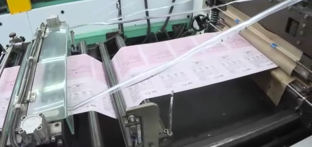 Hàn Quốc tìm giải pháp thay thế vì thiếu nguồn cung nhựa do xung đột Trung Đông - Ảnh 1.