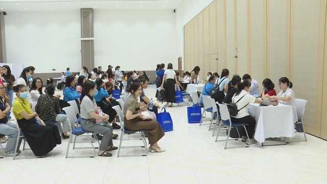 Thời sự HTV ngày 17/4/2026 |TP. Hồ Chí Minh: Hơn 100 bệnh viện ra quân khám sức khoẻ, khám sàng lọc cho người dân - Ảnh 2.