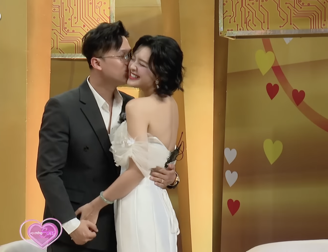 Vợ chồng son: Bị vợ nghi ngờ giới tính vẫn kiên trì tỏ tình 3 lần - Ảnh 4.