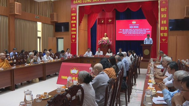 TP. Hồ Chí Minh quán triệt nghị quyết, định hướng phát triển giai đoạn mới - Ảnh 1.