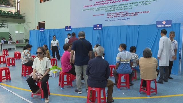 TP. Hồ Chí Minh ra quân khám sức khỏe toàn dân quy mô lớn nhất từ trước đến nay - Ảnh 6.