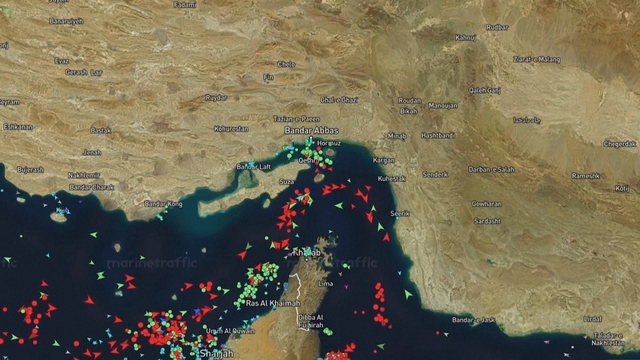 Iran cảnh báo tấn công tàu qua eo biển Hormuz- Ảnh 2.