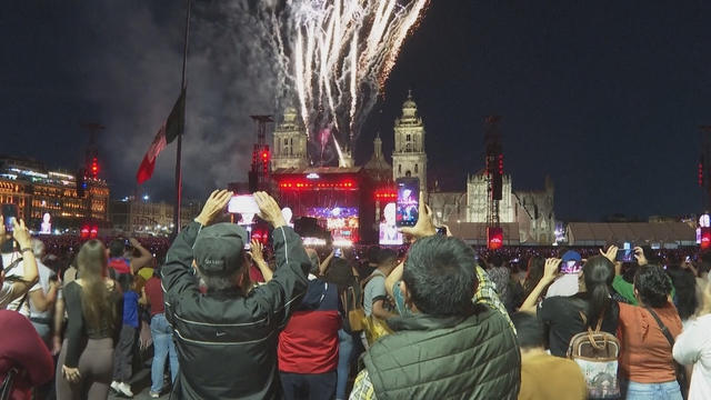 Danh ca Andrea Bocelli tổ chức hòa nhạc miễn phí ở  Mexico City - Ảnh 1.