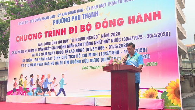 Phường Phú Thạnh vận động hơn 1,3 tỷ đồng qua chương trình đi bộ vì người nghèo - Ảnh 1.