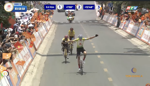 Sergei Kulikov thắng chặng tại Đà Lạt, Mugisha Moise chiếm "ngôi vương" leo núi - Ảnh 4.