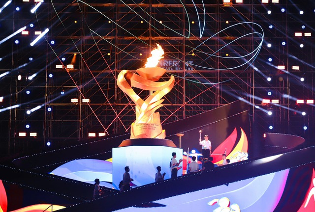 Ấn tượng Lễ khai mạc Đại hội TDTT TP. Hồ Chí Minh 2026 - Ảnh 1.