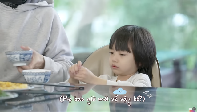 Mẹ vắng nhà, Ba là siêu nhân: Ca sĩ Tuấn Hưng và bữa cơm "sóng gió"  - Ảnh 1.