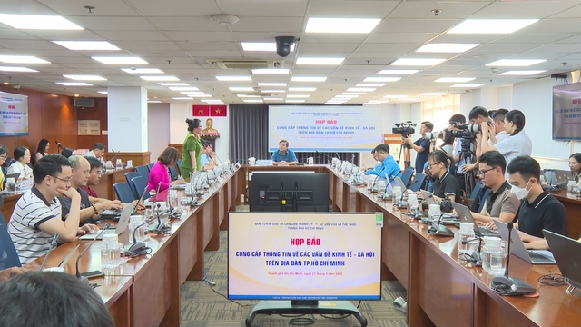 TP. Hồ Chí Minh bảo đảm giao thông, kích cầu du lịch dịp Giỗ Tổ Hùng Vương và lễ 30/4 - 1/5 - Ảnh 1.