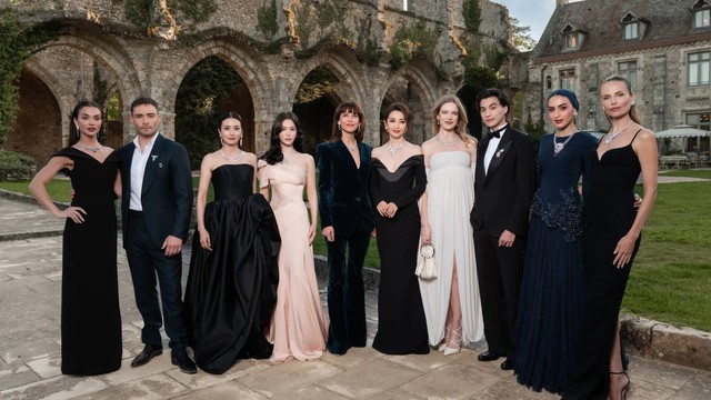 Song Hye Kyo, Lý Băng Băng và Sophie Marceau đọ sắc  tại Pháp - Ảnh 3.