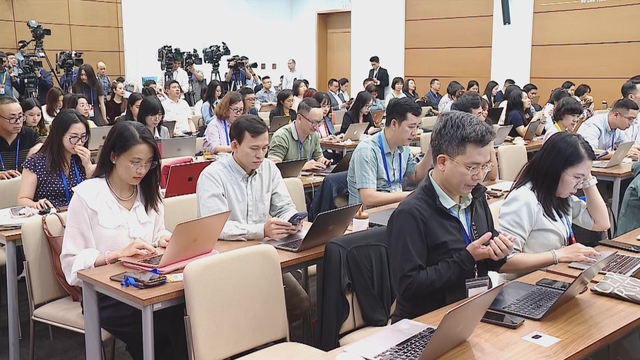 Quốc hội nghiên cứu tăng số kỳ họp, sẵn sàng đáp ứng các vấn đề cấp bách - Ảnh 4.