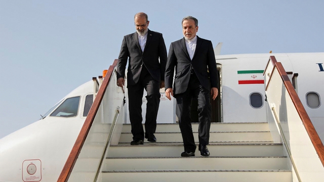 Ngoại trưởng Iran đến Pakistan chuẩn bị đàm phán với Mỹ - Ảnh 2.