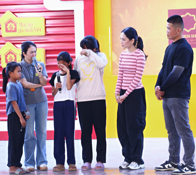 Mái ấm gia đình Việt: Ngọc Diễm theo mẹ làm thuê nuôi cha bệnh nặng- Ảnh 16.