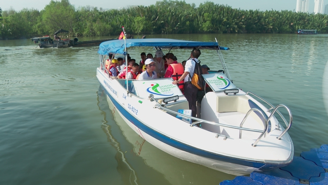 TP. Hồ Chí Minh xây dựng nhiều chương trình tour, tuyến và sản phẩm du lịch đường thủy - Ảnh 1.