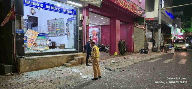 Làm rõ nguyên nhân vụ xe máy gây tai nạn rồi lao vào nhà dân ở Đắk Lắk - Ảnh 1.