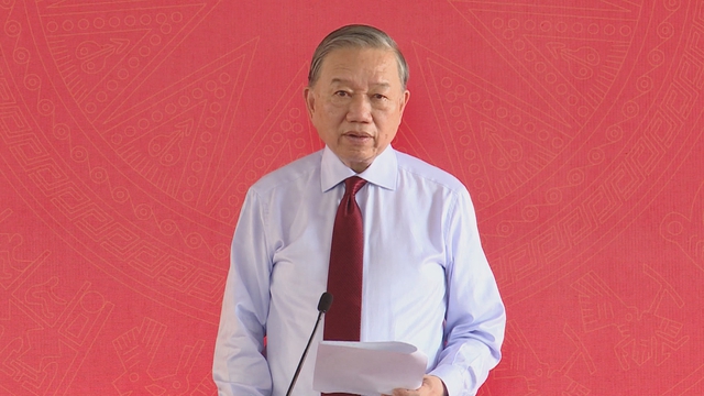 Lãnh đạo Đảng, nhà nước thăm, động viên công nhân lao động TP. Hồ Chí Minh - Ảnh 3.