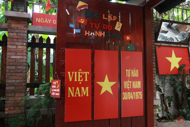 TP. Hồ Chí Minh rực rỡ sắc đỏ cờ hoa, tưng bừng không khí chào mừng đại lễ 30/4- Ảnh 18.