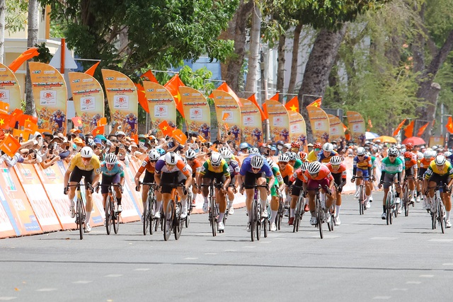 Ảnh đẹp chặng 23 Cúp Truyền hình 2026: Cuộc cạnh tranh của các chân rút mạnh nhất - Ảnh 4.