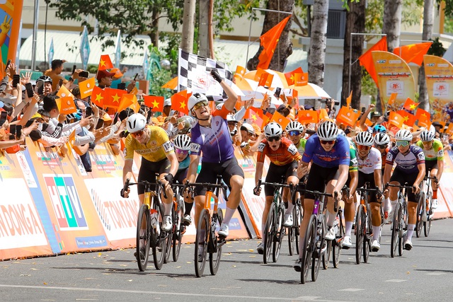 Ảnh đẹp chặng 23 Cúp Truyền hình 2026: Cuộc cạnh tranh của các chân rút mạnh nhất - Ảnh 5.