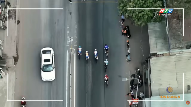 Kịch tính màn so kè tốc độ của Marchuk Dzianis tại Sprint 1 chặng 24 - Ảnh 1.