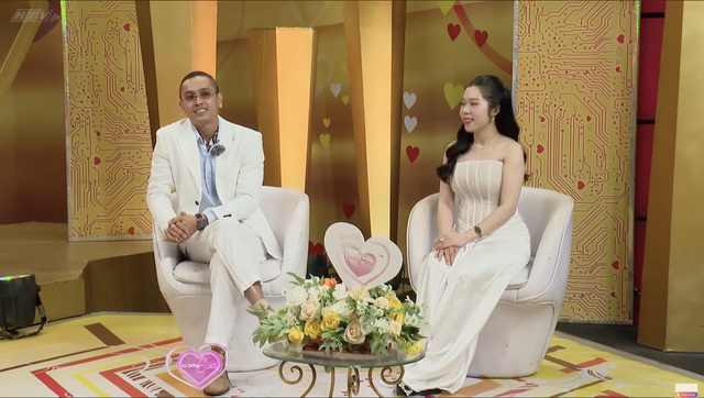 Chuyện tình "hồi sinh gia tộc" của chàng trai 7 năm yêu đồng giới- Ảnh 1.