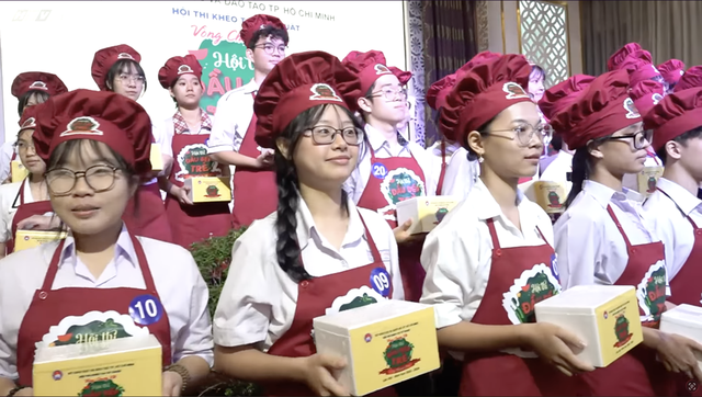 Hội thi "Đầu bếp trẻ" lần thứ 13: Sân chơi ẩm thực đầy sáng tạo của học sinh THPT- Ảnh 2.