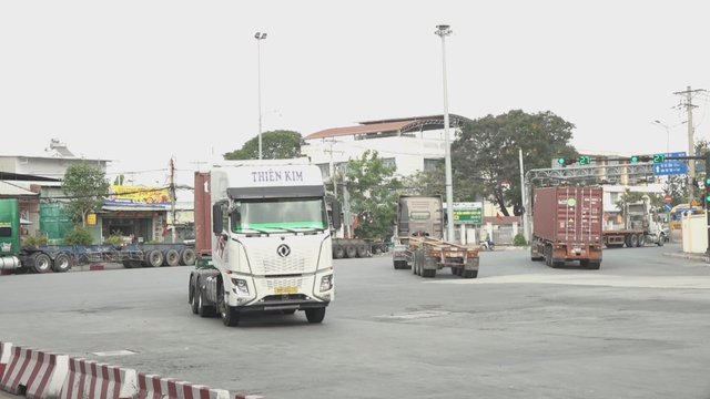 Tăng cường kiểm tra, đảm bảo an ninh tại hệ thống cảng Tân Cảng Sài Gòn- Ảnh 1.