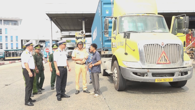 Tăng cường kiểm tra, đảm bảo an ninh tại hệ thống cảng Tân Cảng Sài Gòn- Ảnh 2.