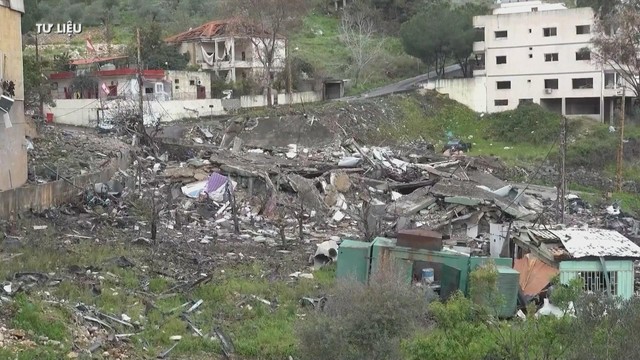 Houthi cùng Iran, Hezbollah tấn công Israel - Ảnh 2.