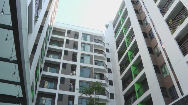 TP. Hồ Chí Minh: Tiếp tục gỡ vướng pháp lý, cấp sổ hồng cho hàng ngàn căn hộ- Ảnh 4.