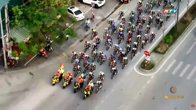 Chặng 5 Cúp Truyền hình HTV 2026: Dzianis marchuk bùng nổ về nhất trong cái nắng miền Trung - Ảnh 2.