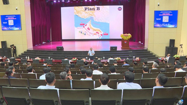 Đảng Ủy UBND TP. Hồ Chí Minh Tổ Chức Hội Nghị Thông Tin Thời Sự Quý I/2026 - Ảnh 4.