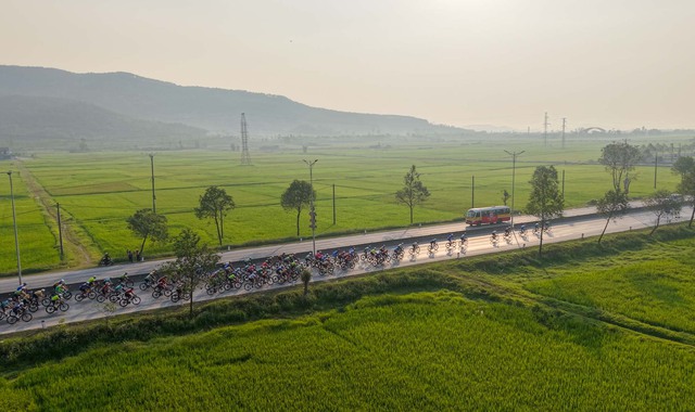 Khoảnh khắc đẹp chặng 7: Vượt nắng vượt gió | Cúp Truyền hình 2026 - Ảnh 2.